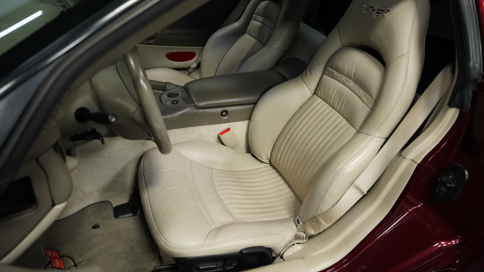 Used 2003 Chevrolet Corvette 50th Anniversary Edition w/ Preferred Equipment Group image 34