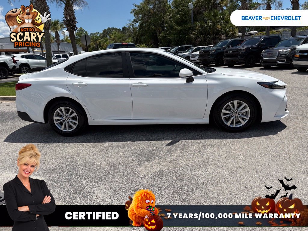 Used 2025 Toyota Camry LE FWD image 8