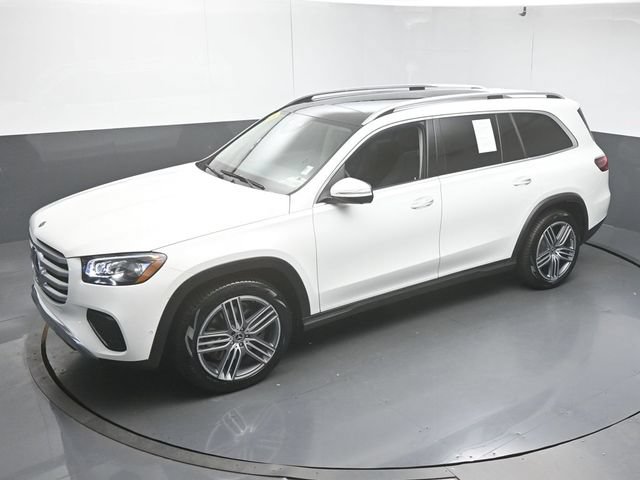 Certified 2026 Mercedes-Benz GLS 450 4MATIC image 47