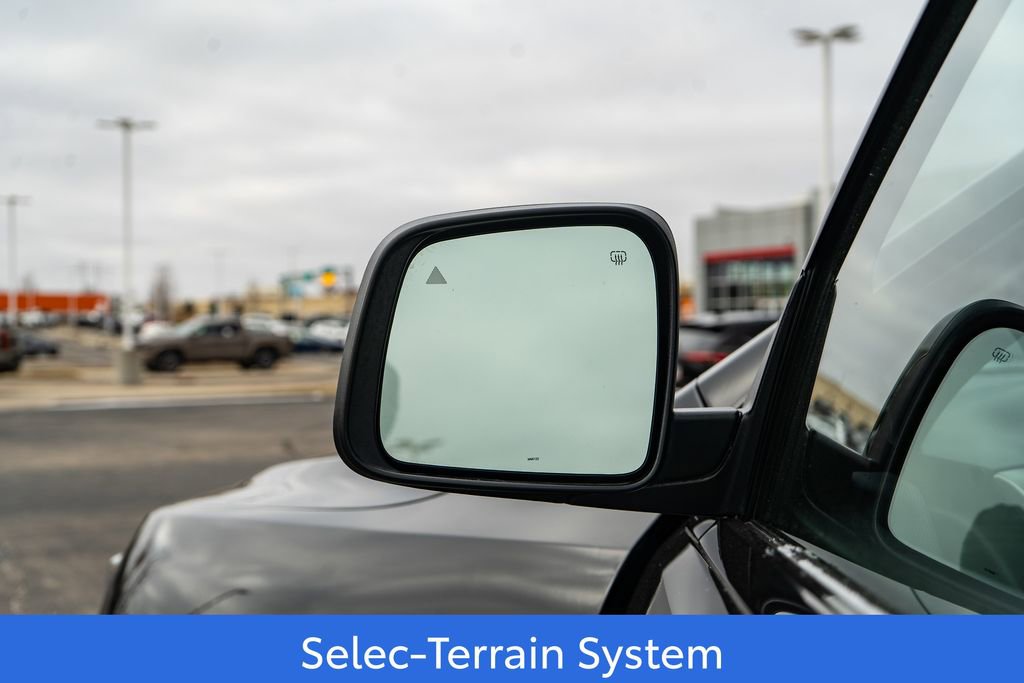 Used 2022 Jeep Grand Cherokee Laredo X image 17