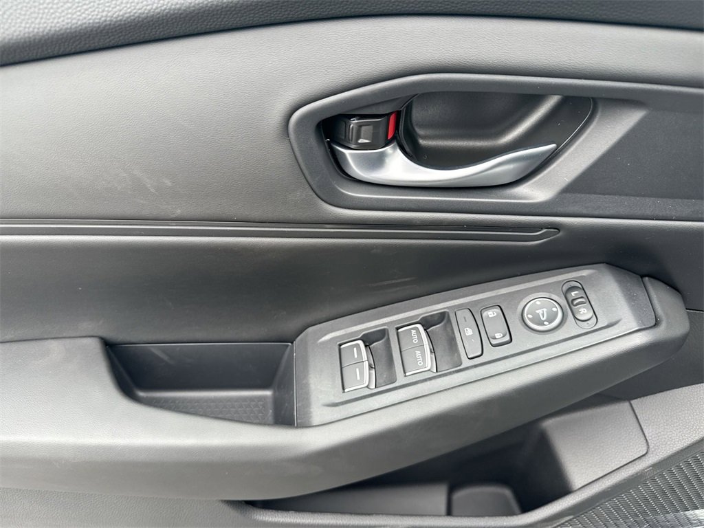 New 2025 Honda Accord SE image 15