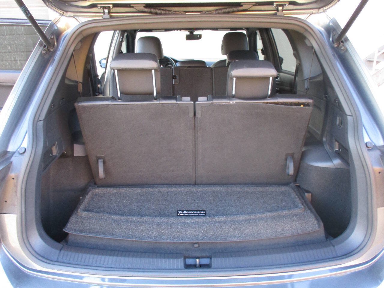 Used 2021 Volkswagen Tiguan SE R-Line FWD image 30