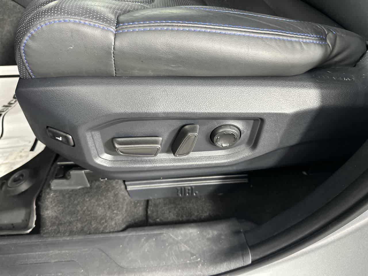 Used 2024 Toyota Tundra Platinum AWD/4WD image 12