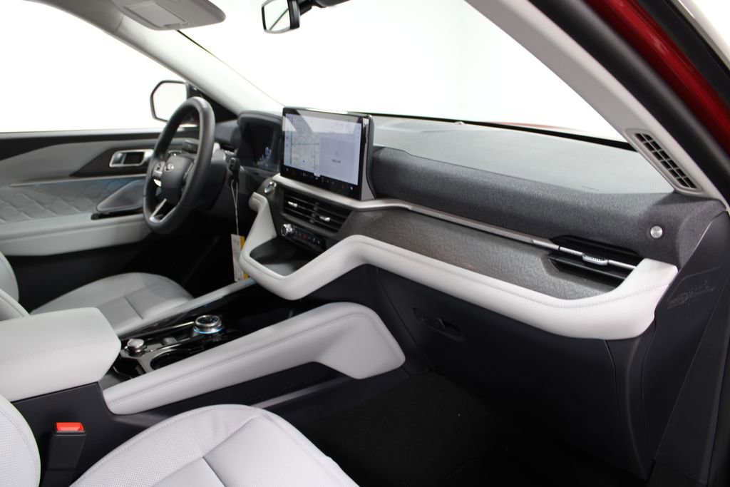 New 2026 Ford Explorer Platinum w/ LUX Leather Package image 29