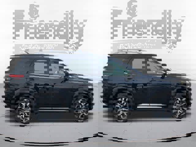 Used 2022 Nissan Pathfinder Platinum w/ Cargo Package image 6