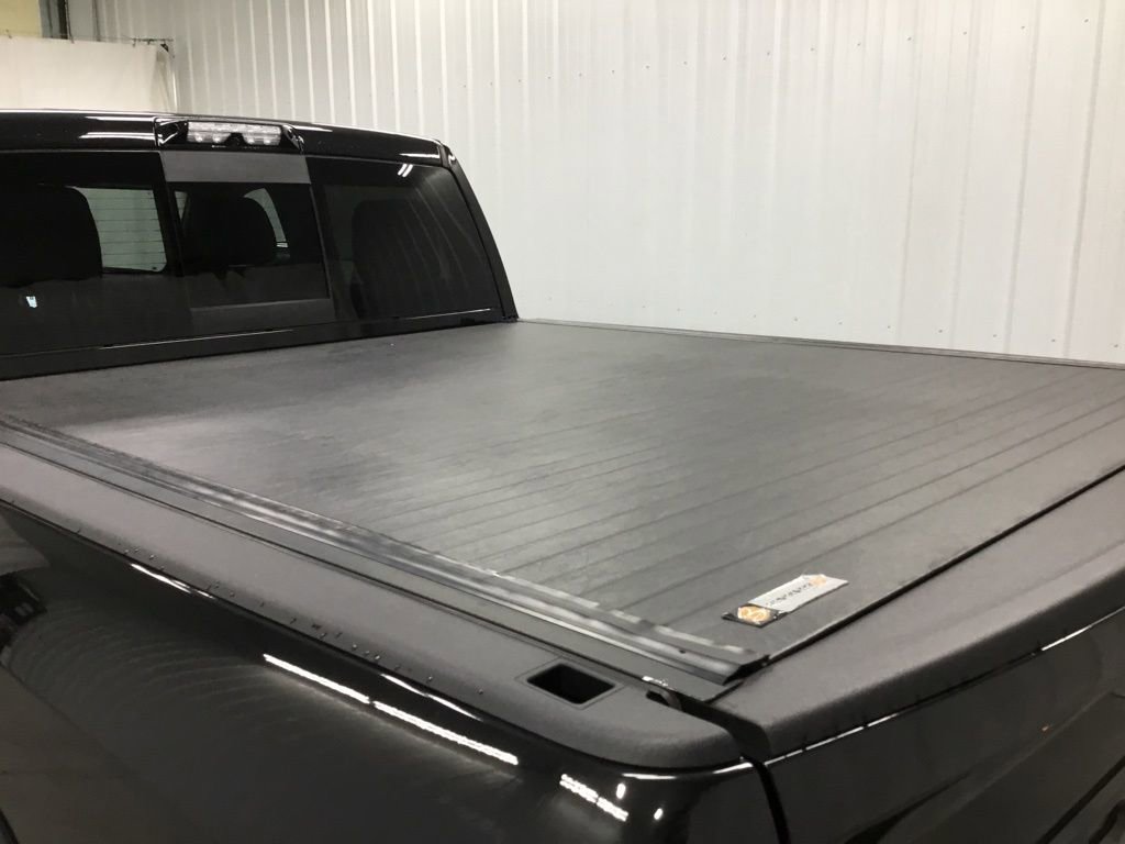 Used 2018 RAM 3500 Laramie Longhorn image 17