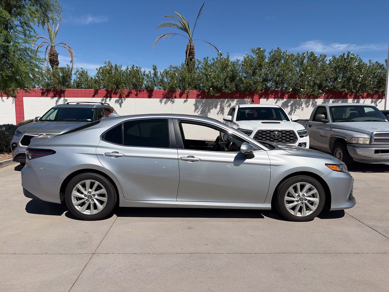 Used 2024 Toyota Camry LE FWD image 3