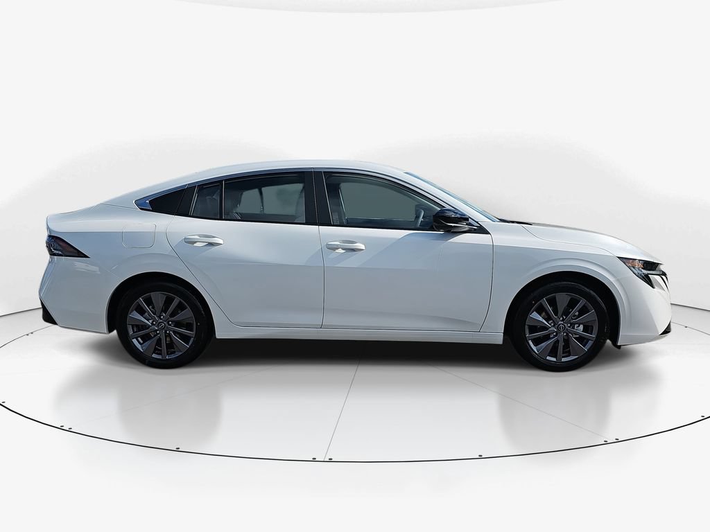 New 2026 Nissan Sentra SL w/ Floor Mat Package FWD image 5
