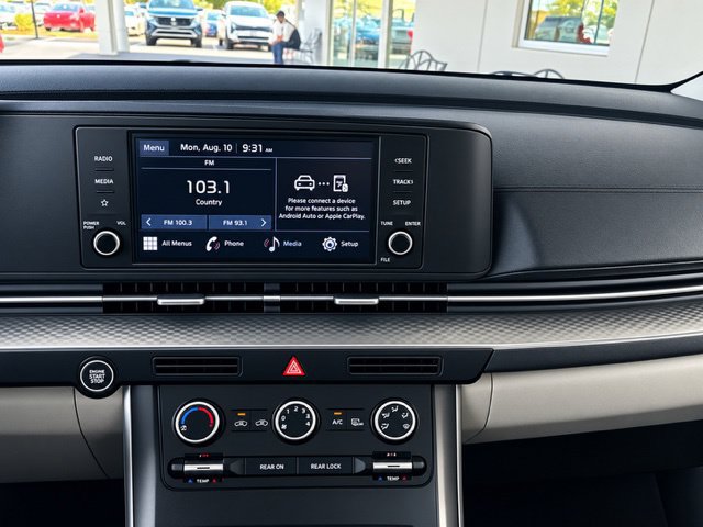 Certified 2023 Kia Carnival LX FWD image 12