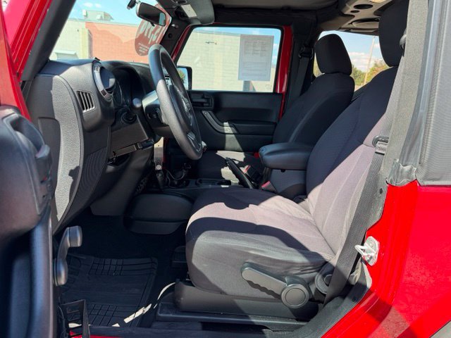 Used 2013 Jeep Wrangler Sport AWD/4WD image 7