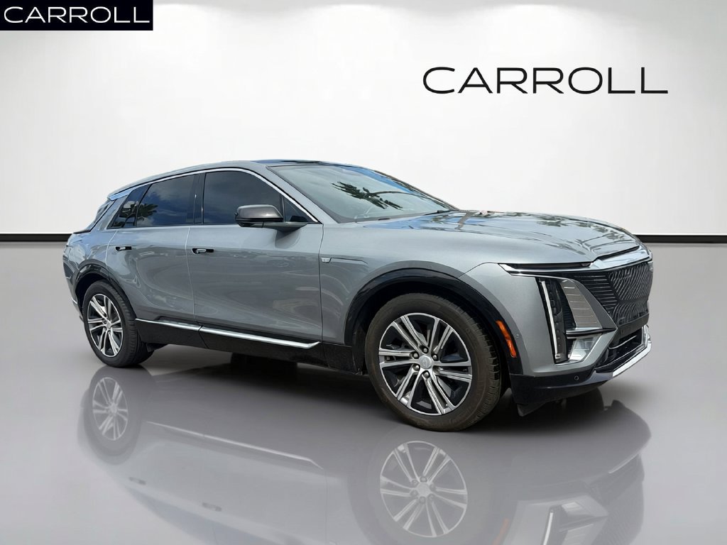 Certified 2024 Cadillac Lyriq Luxury AWD/4WD image 1
