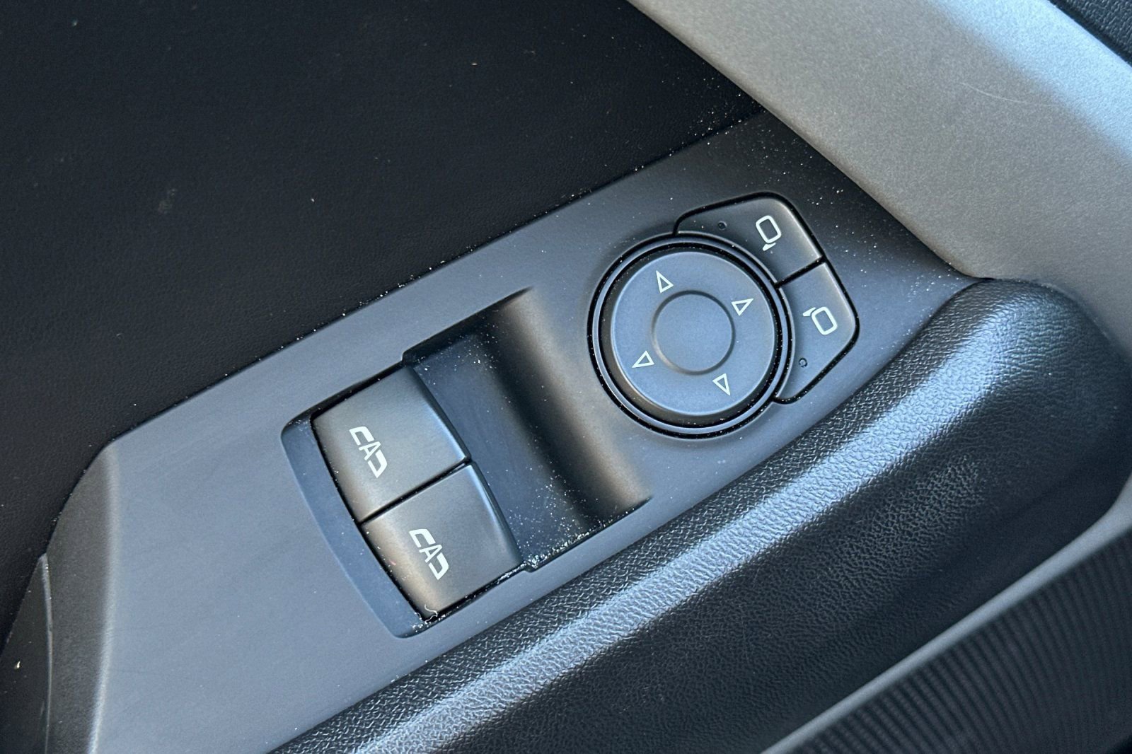 Used 2018 Chevrolet Camaro SS image 11