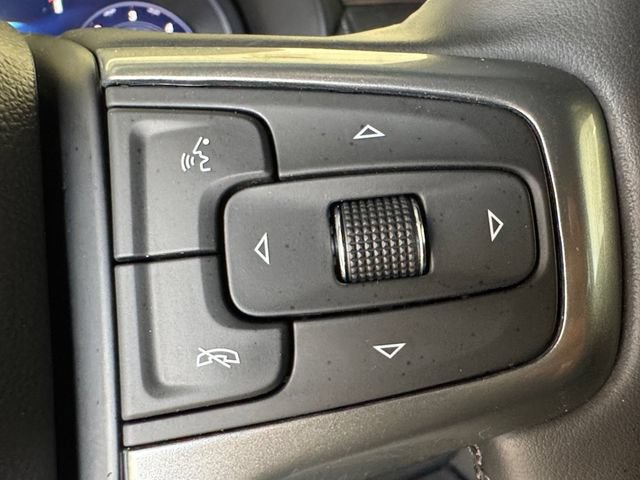 Used 2023 Chevrolet Tahoe Z71 w/ Luxury Package AWD/4WD image 8