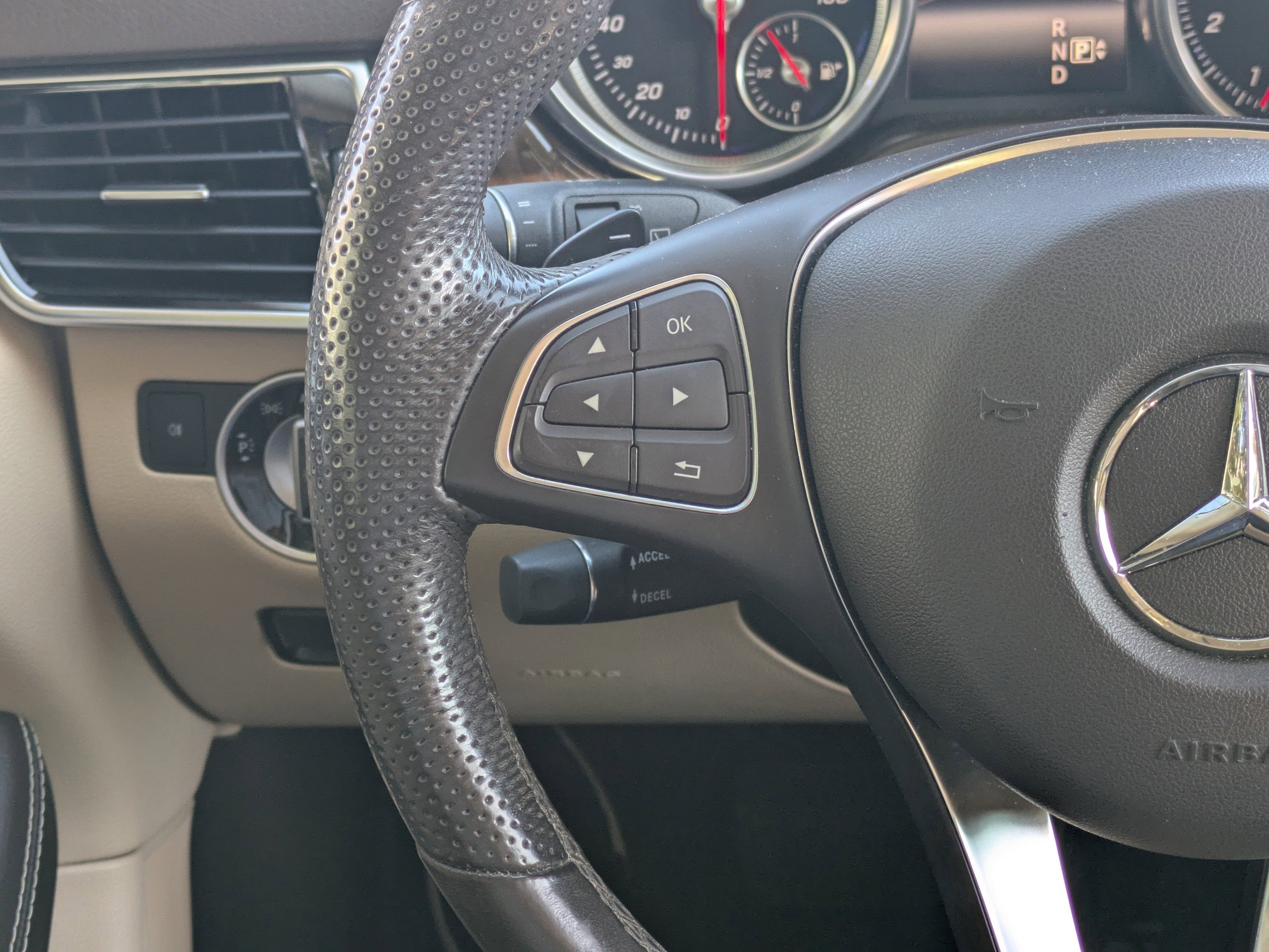 Used 2016 Mercedes-Benz GLE 350 image 17