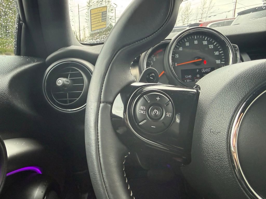 Used 2020 MINI Cooper S w/ Signature Upholstery Package image 24