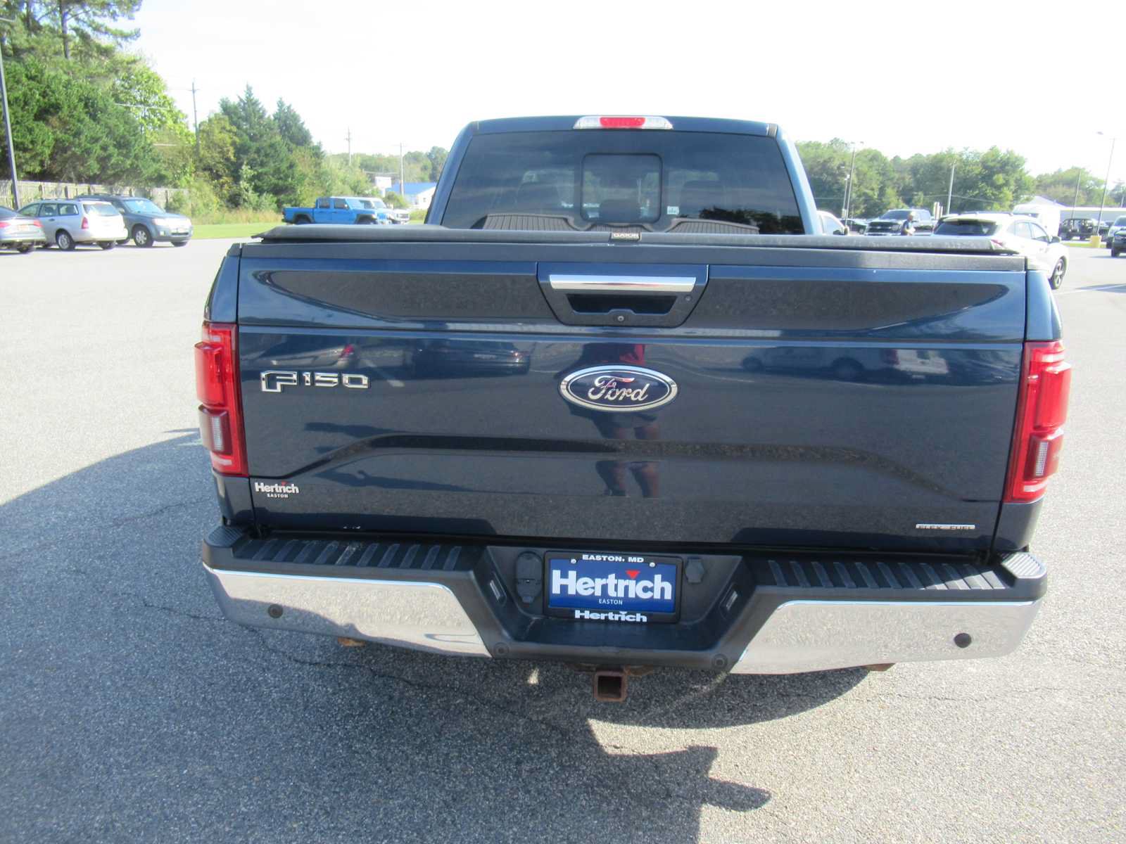 Used 2016 Ford F150 Lariat w/ Equipment Group 502A Luxury AWD/4WD image 6