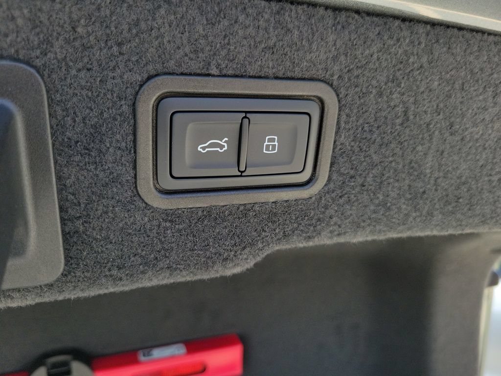 New 2026 Audi S8 AWD/4WD image 30