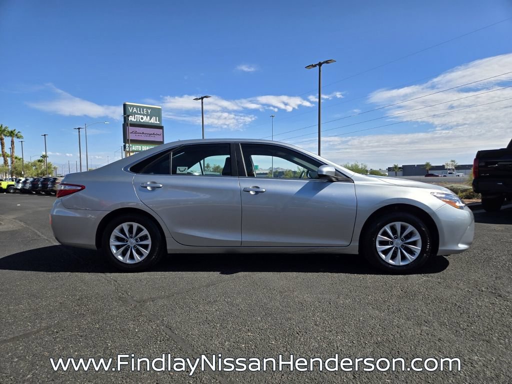 Used 2017 Toyota Camry LE FWD image 7