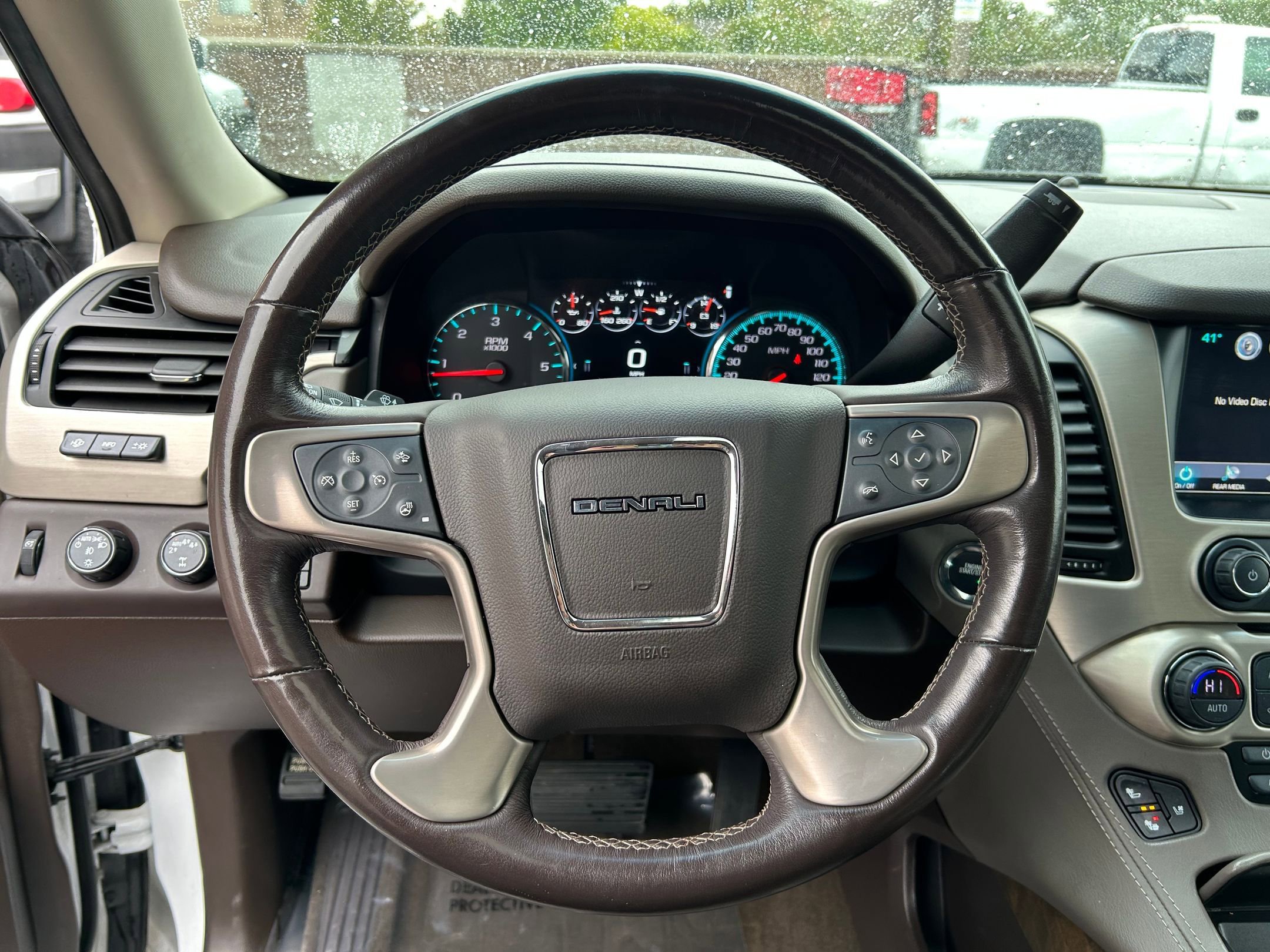 Used 2018 GMC Yukon XL Denali w/ Open Road Package AWD/4WD image 13