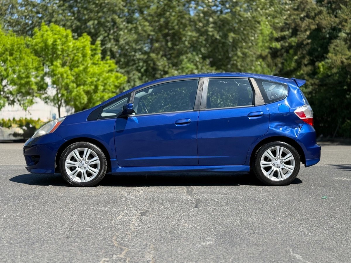 Used 2010 Honda Fit Sport image 6