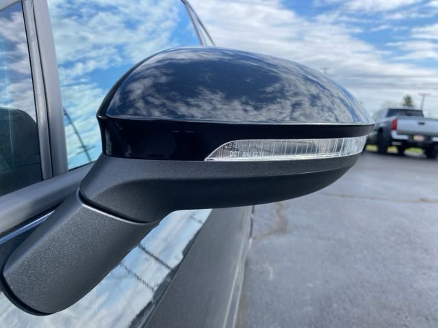 New 2026 Volkswagen GTI SE image 13