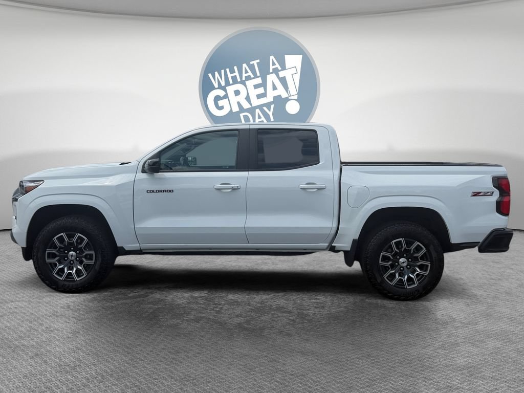 Certified 2023 Chevrolet Colorado Z71 w/ Z71 Convenience Package 2 AWD/4WD image 7