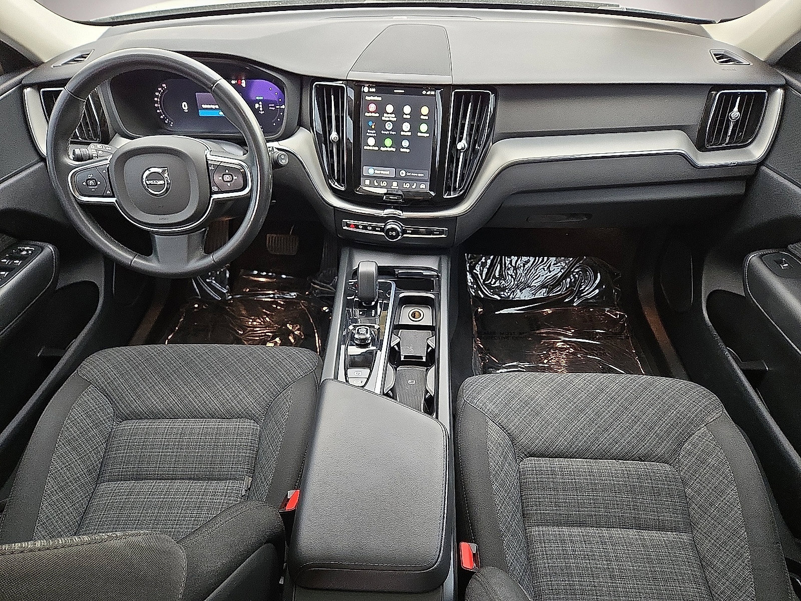 Used 2024 Volvo XC60 T8 Core AWD/4WD image 18