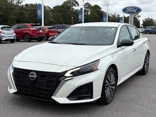 Used 2025 Nissan Altima 2.5 SV