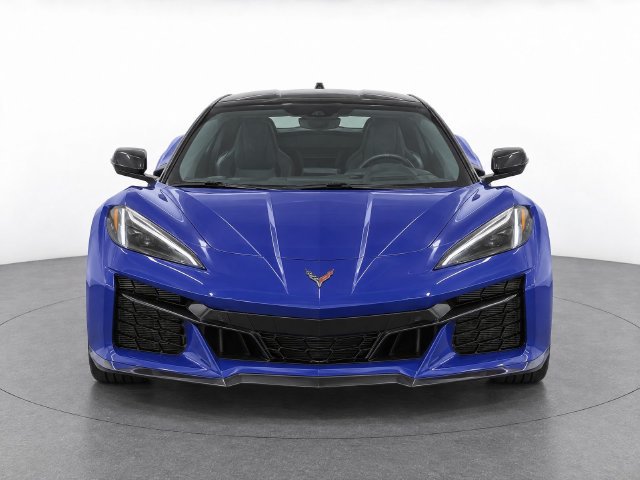 Used 2025 Chevrolet Corvette Z06 RWD image 5