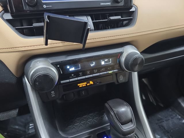 Used 2022 Toyota RAV4 LE AWD/4WD image 24