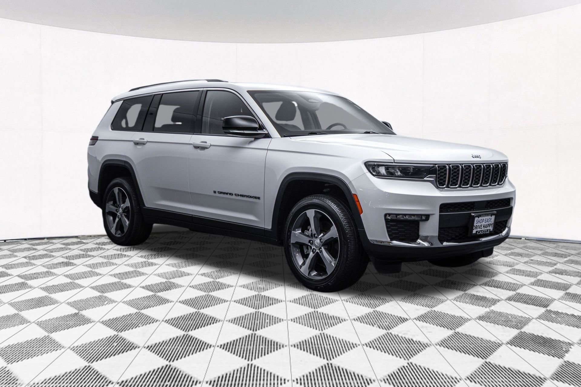 Used 2023 Jeep Grand Cherokee L Limited w/ Trailer Tow Group (B) AWD/4WD image 15