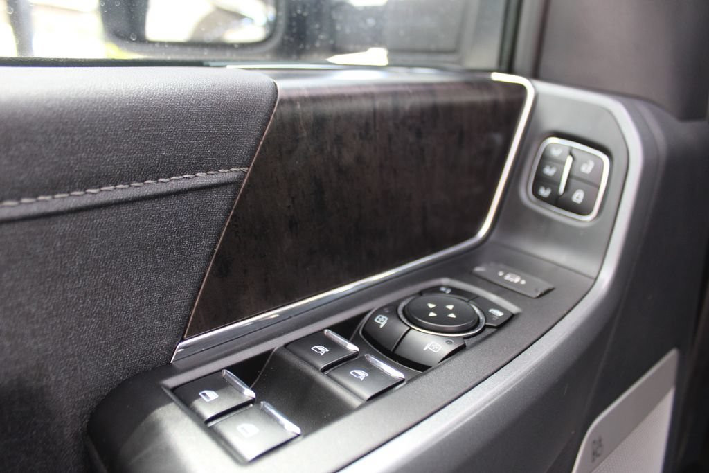 Used 2023 Ford F350 Lariat w/ Tremor Off-Road Package AWD/4WD image 22