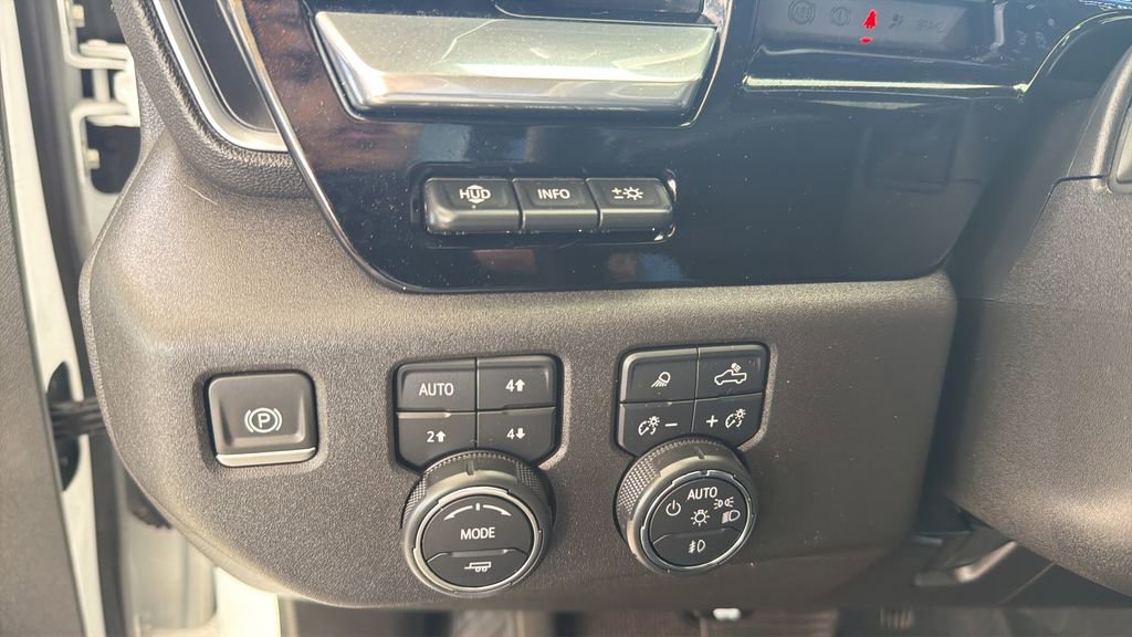 Used 2024 Chevrolet Silverado 3500 High Country w/ High Country Premium Package AWD/4WD image 20