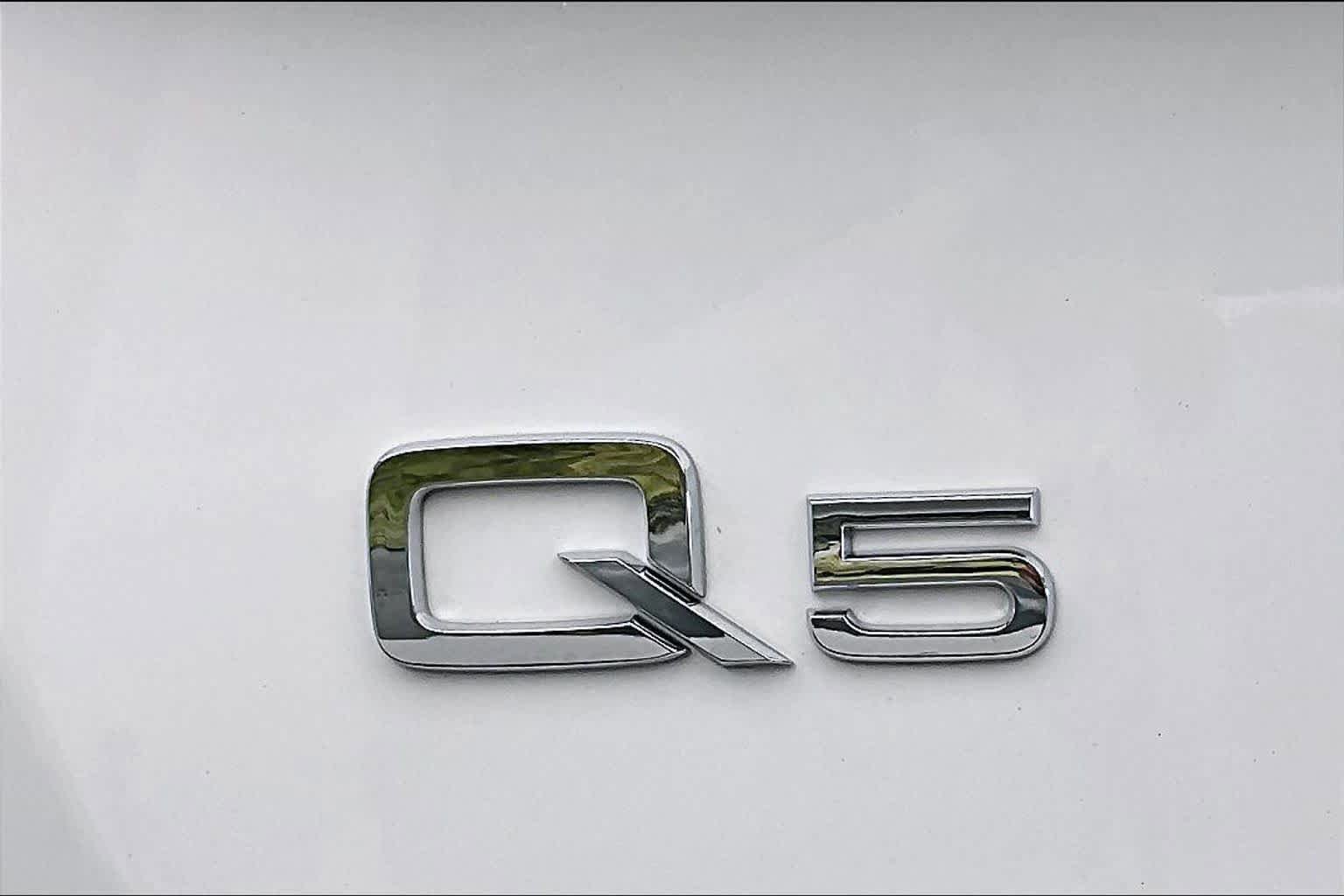Used 2023 Audi Q5 2.0T Premium Plus w/ Premium Plus Package AWD/4WD image 34