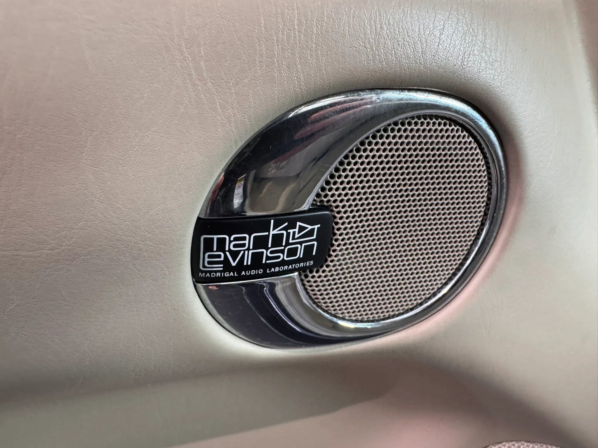 Used 2004 Lexus LX 470 4WD image 26