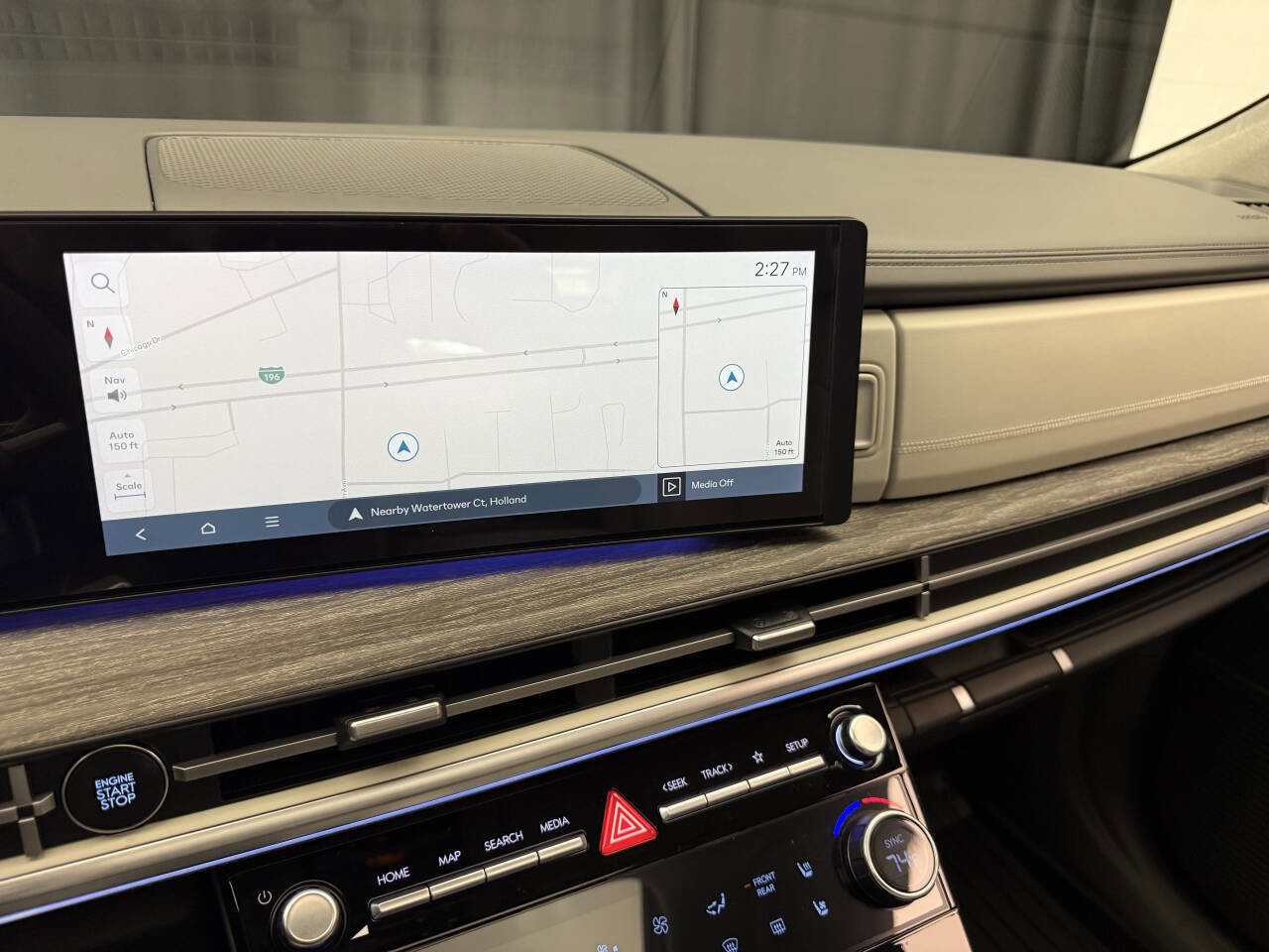 Used 2024 Hyundai Santa Fe Calligraphy image 32