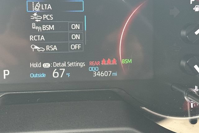Used 2025 Toyota RAV4 XLE FWD image 30