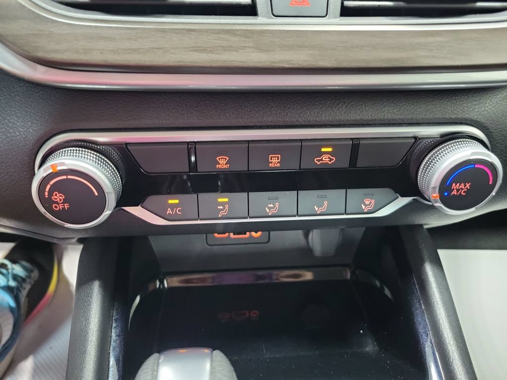 Used 2024 Nissan Altima 2.5 SV FWD image 36