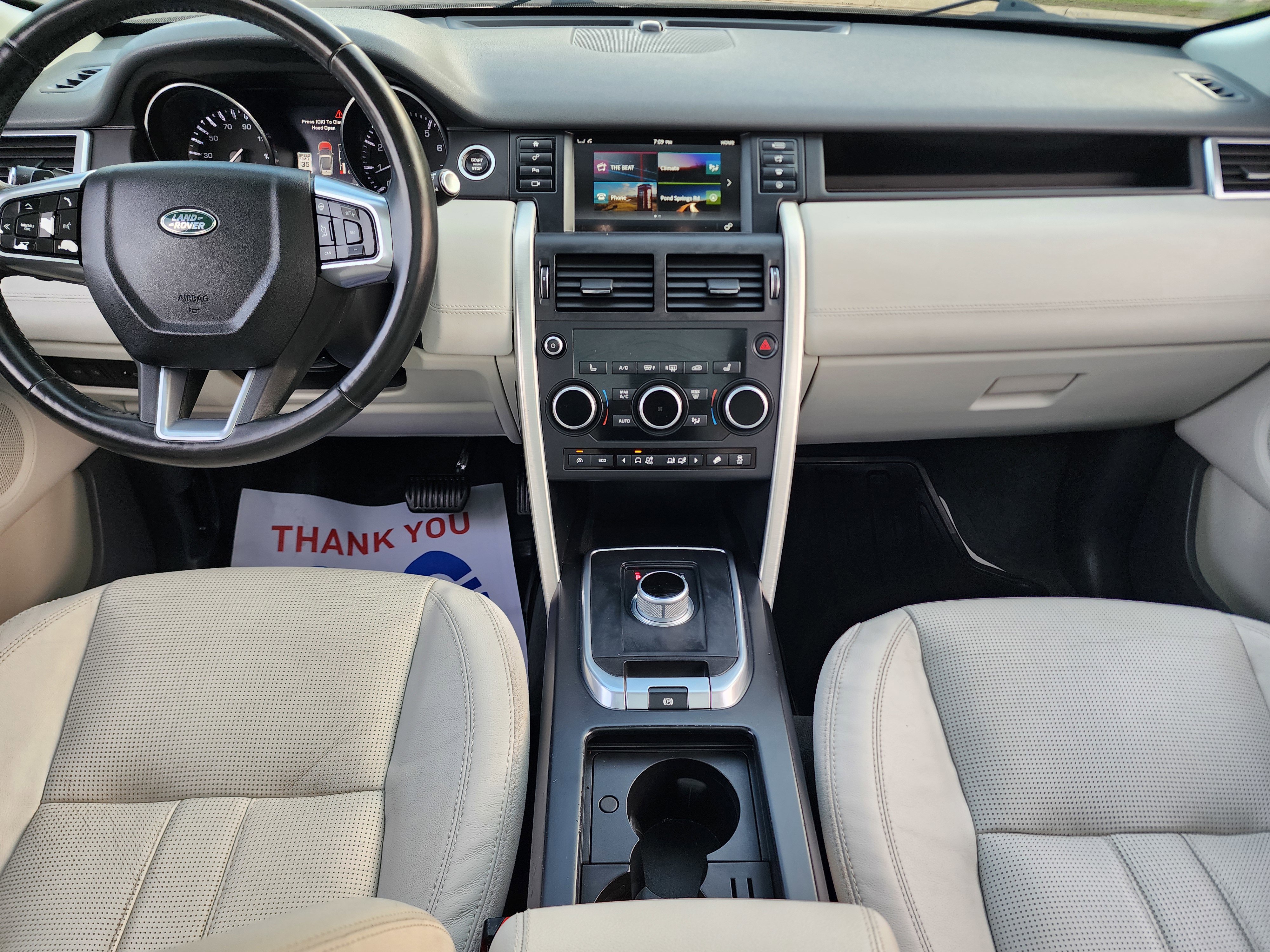 Used 2016 Land Rover Discovery Sport HSE AWD/4WD image 28