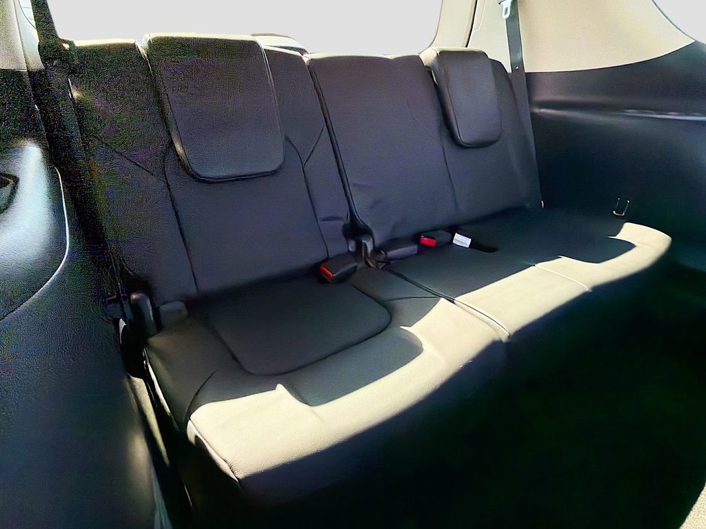 Used 2020 Nissan Armada SL image 20