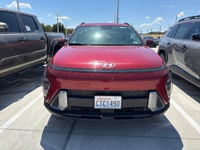 Used 2025 Hyundai Kona SEL FWD image 3