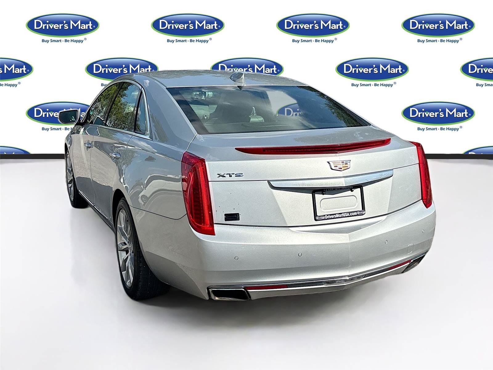Used 2017 Cadillac XTS Luxury FWD image 5