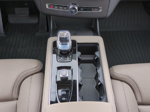 New 2026 Volvo XC90 B6 Ultra w/ Lounge Package AWD/4WD image 14