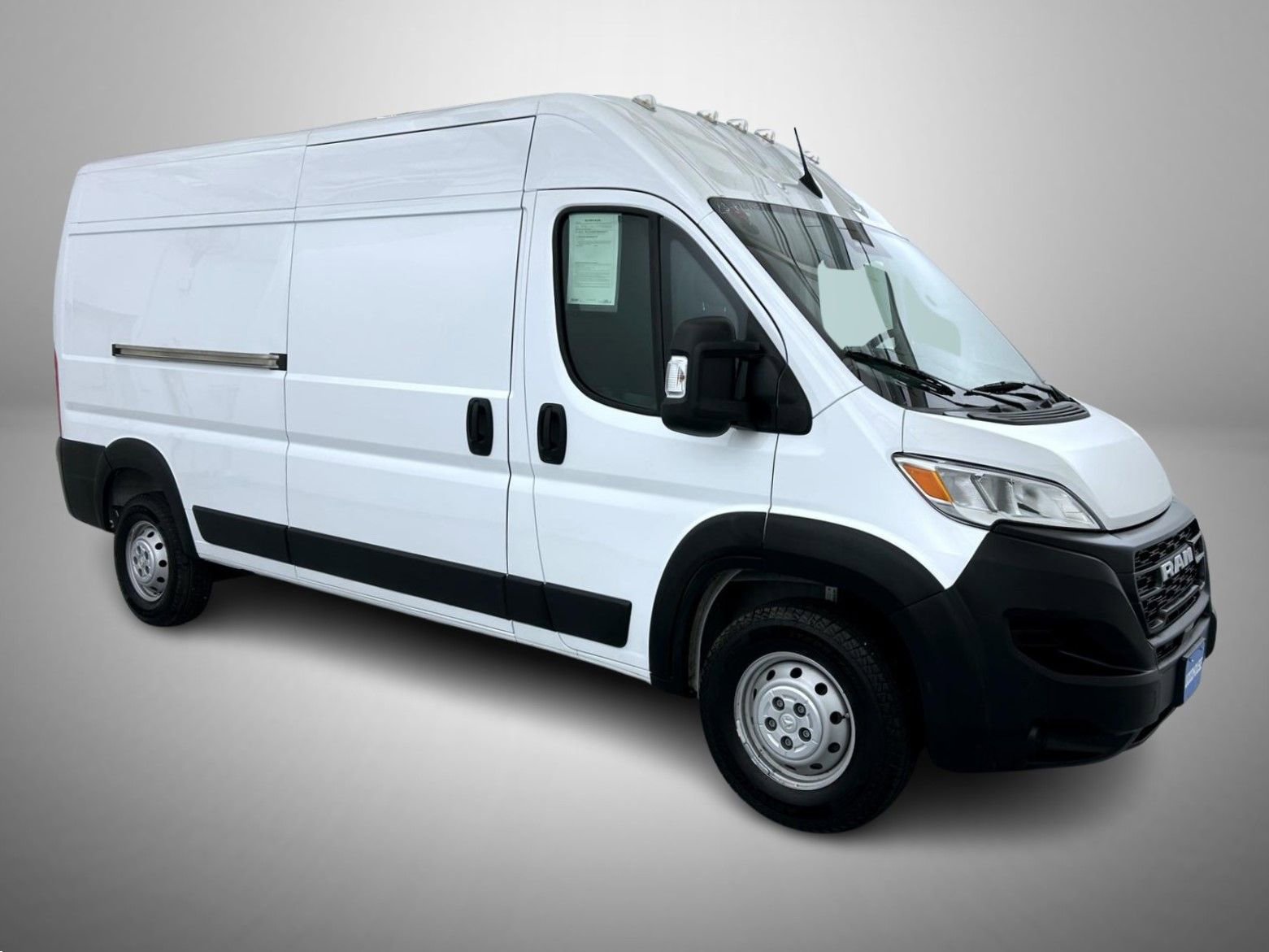 Used 2023 RAM ProMaster 2500 FWD image 3