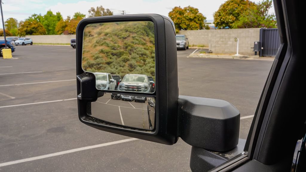 New 2026 GMC Sierra 2500 AT4 w/ Technology Package AWD/4WD image 16
