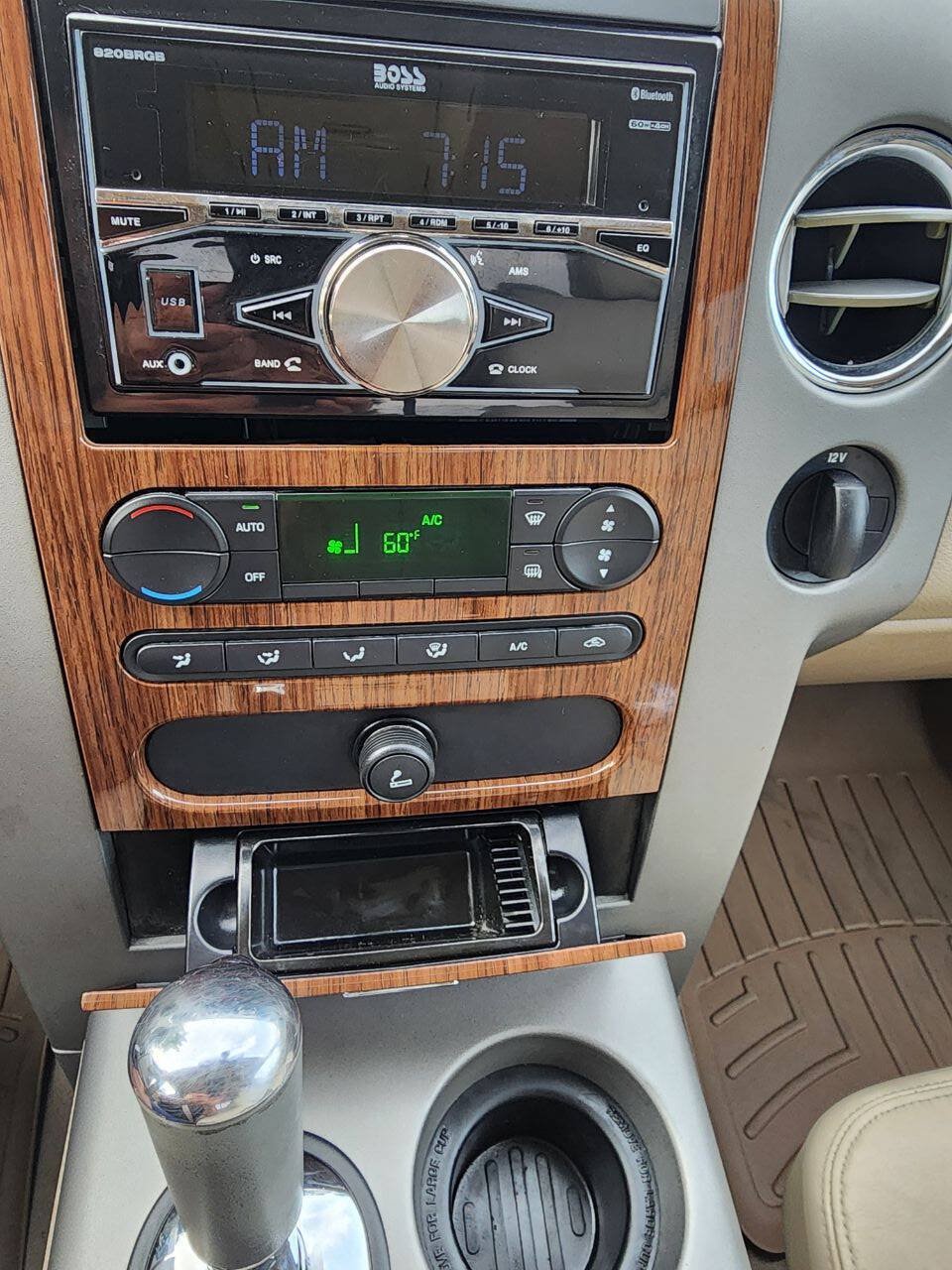 Used 2004 Ford F150 Lariat RWD image 30
