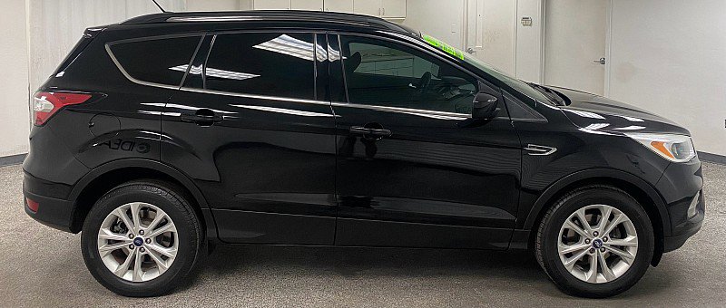 Used 2018 Ford Escape SE image 4