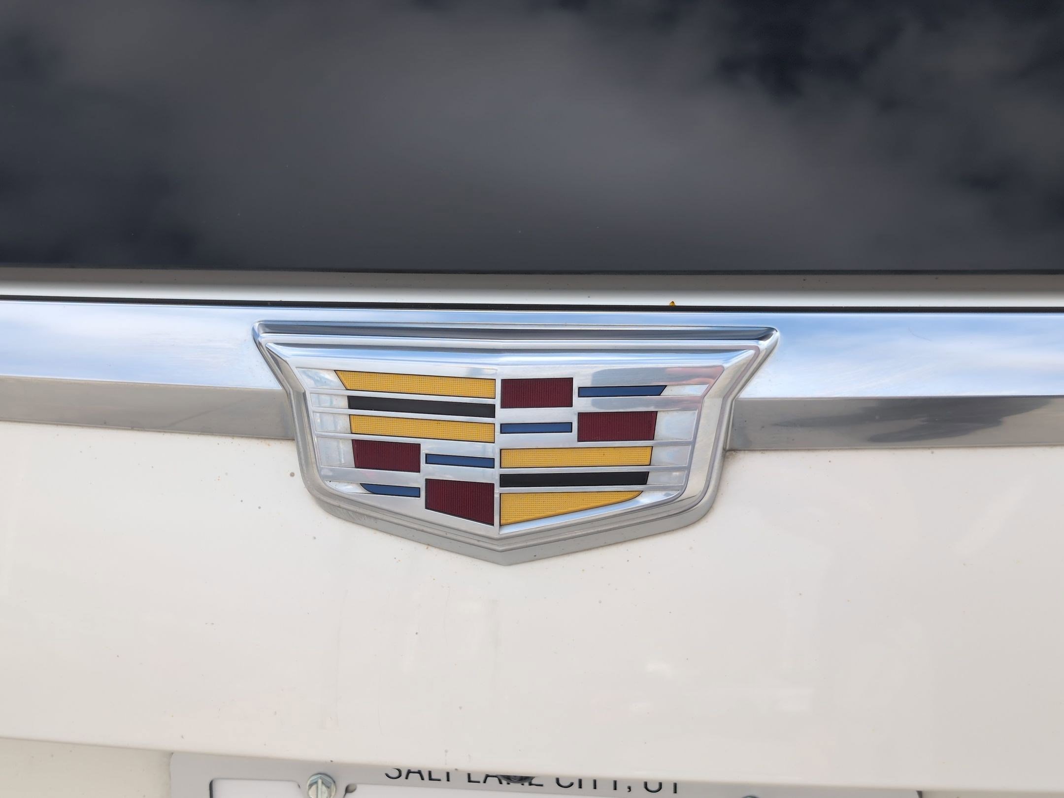 Used 2015 Cadillac Escalade Premium image 13