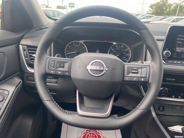 New 2026 Nissan Rogue SV image 15