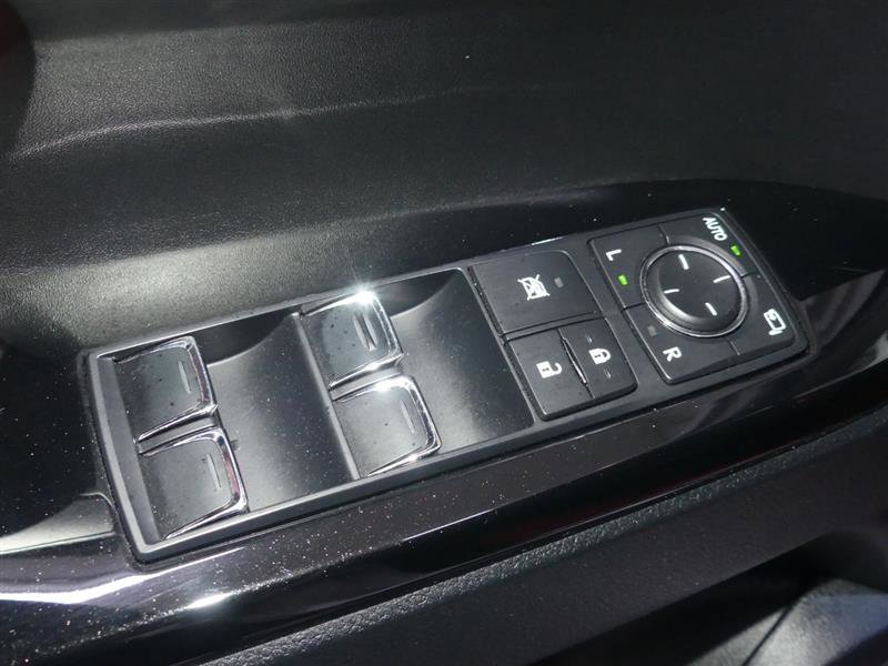 Used 2016 Lexus LX 570 4WD image 20